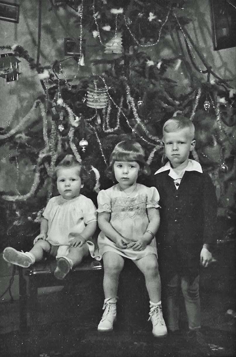 Pierre Nicole Pauline noel 2.jpg